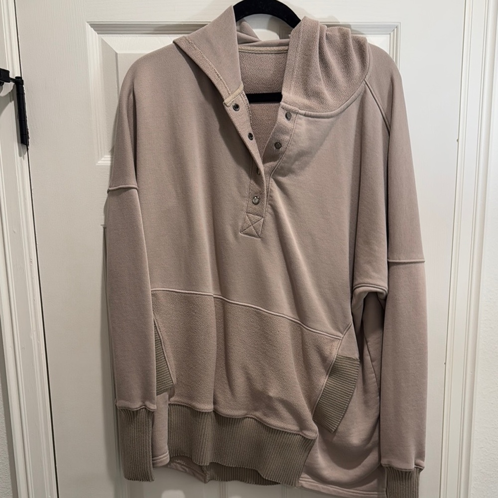 Women’s Beige Hooded Sweater